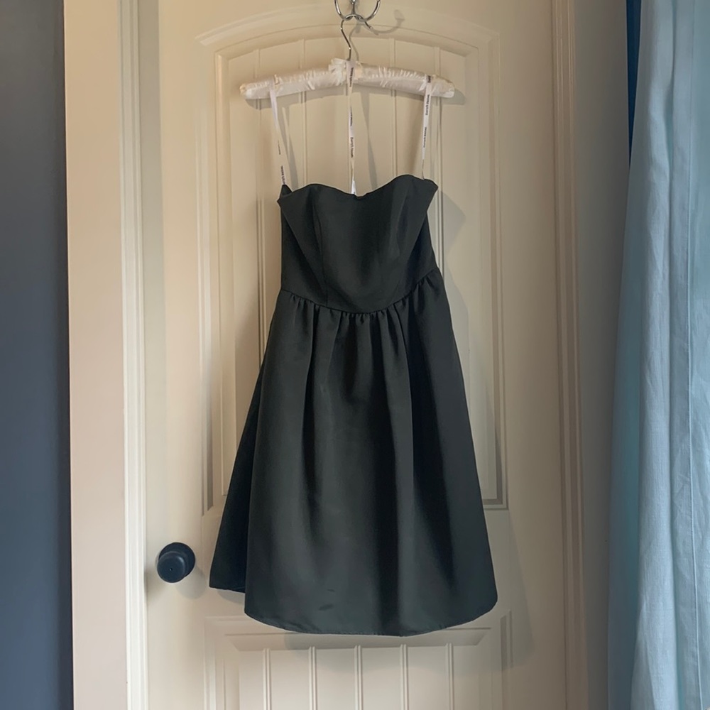 David’s Bridal strapless dress (tarragon green) 💚